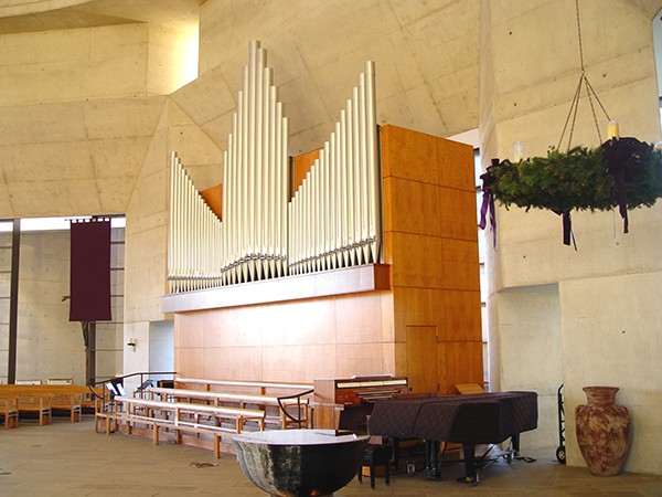 Wicks organ at St Jean Vienney Catholic Church in Baton Rouge, Louisiana